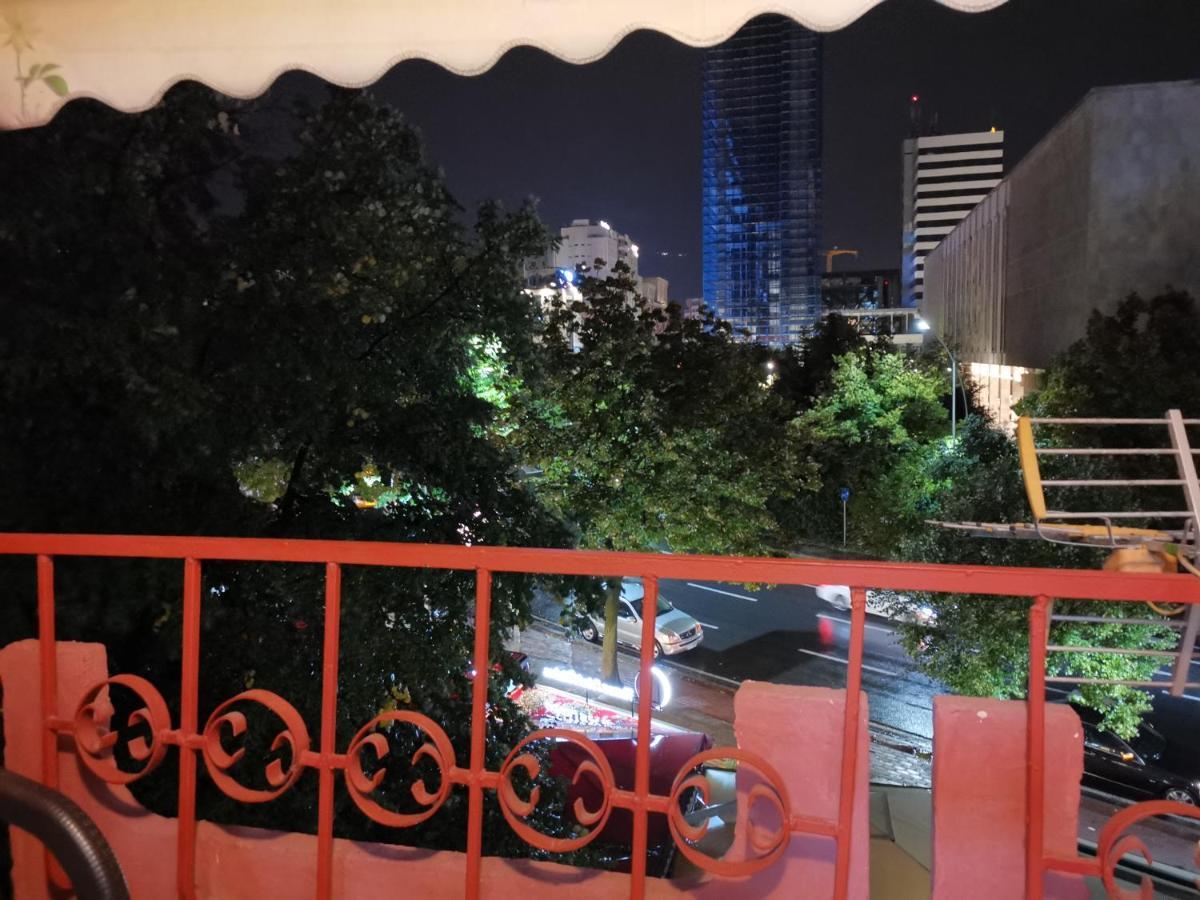 Entire Nice Apartment, In The Center Tirana Exterior photo