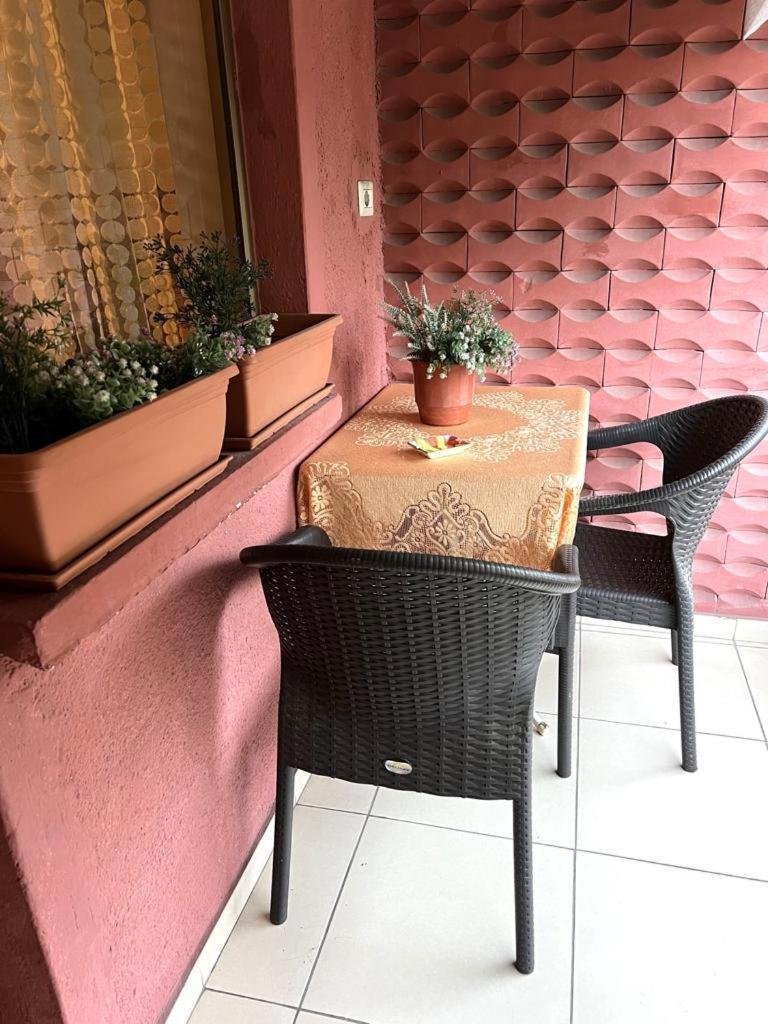 Entire Nice Apartment, In The Center Tirana Exterior photo