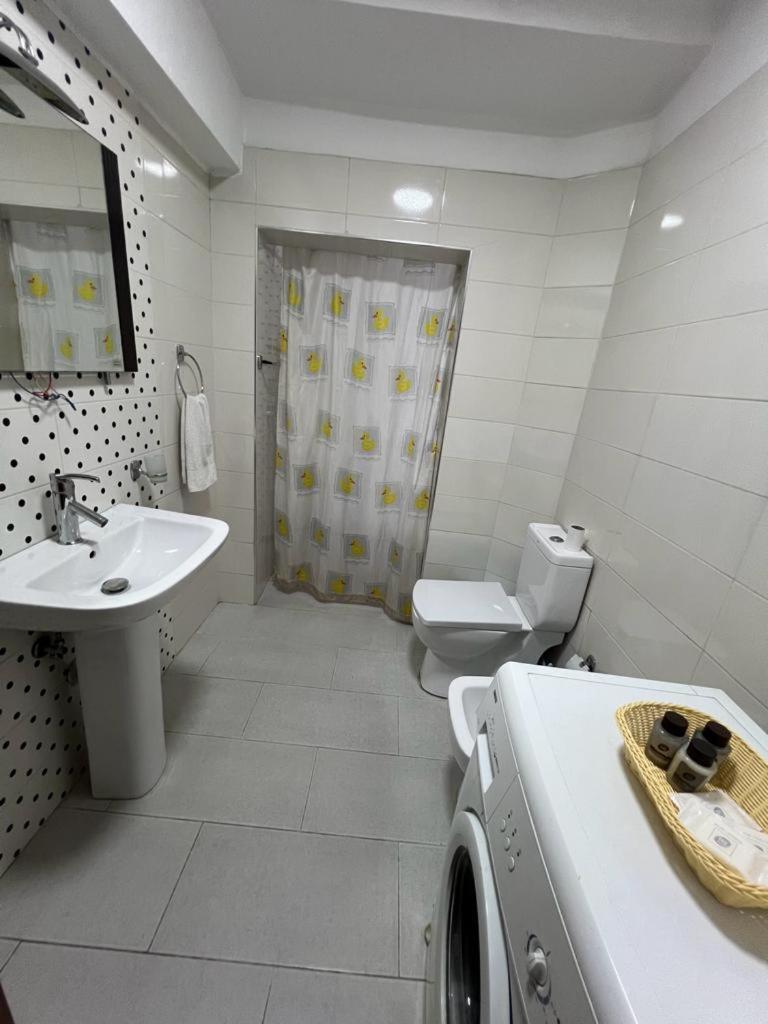 Entire Nice Apartment, In The Center Tirana Exterior photo