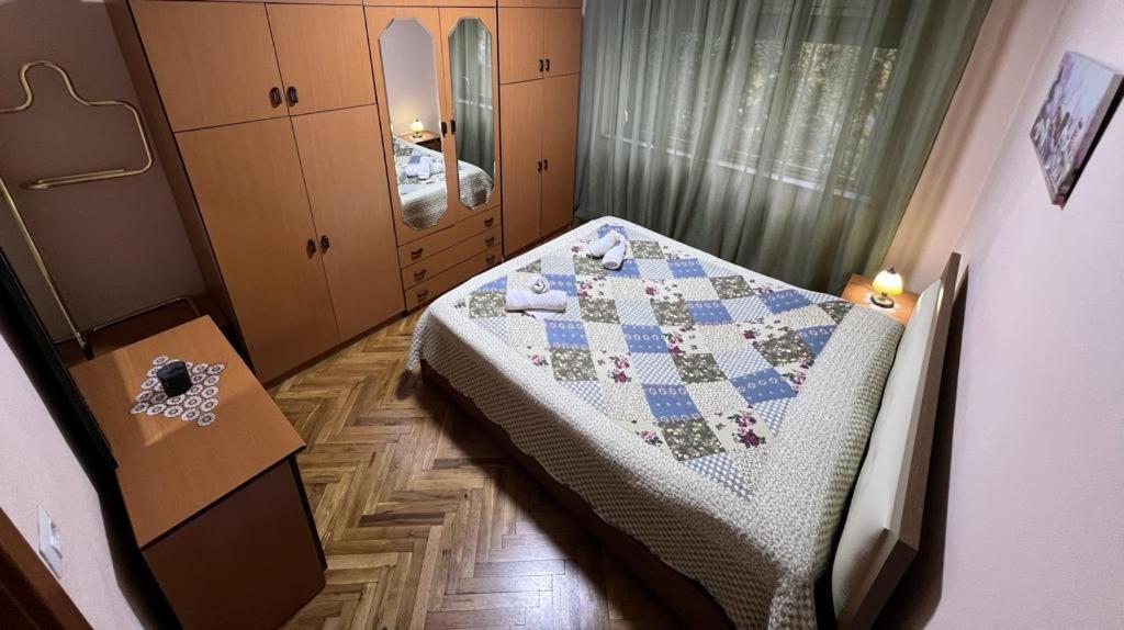 Entire Nice Apartment, In The Center Tirana Exterior photo