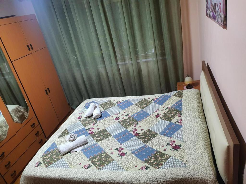Entire Nice Apartment, In The Center Tirana Exterior photo