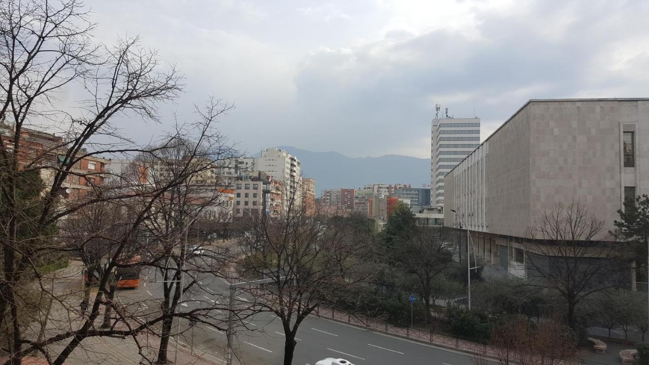 Entire Nice Apartment, In The Center Tirana Exterior photo