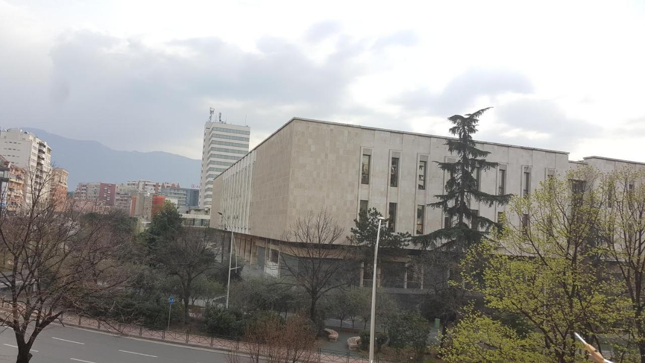 Entire Nice Apartment, In The Center Tirana Exterior photo