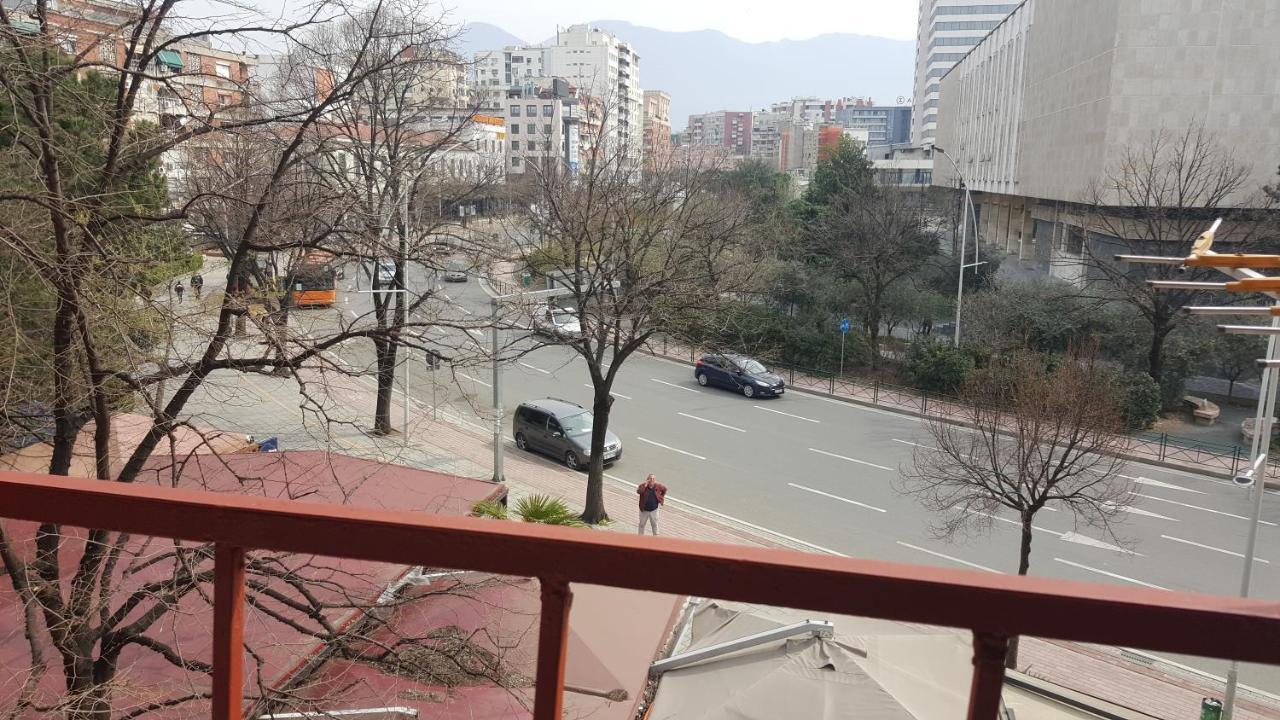 Entire Nice Apartment, In The Center Tirana Exterior photo