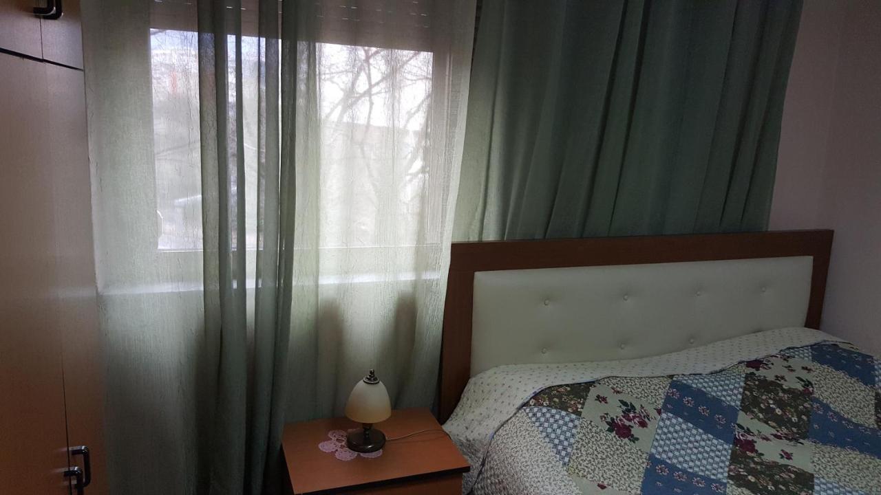 Entire Nice Apartment, In The Center Tirana Exterior photo