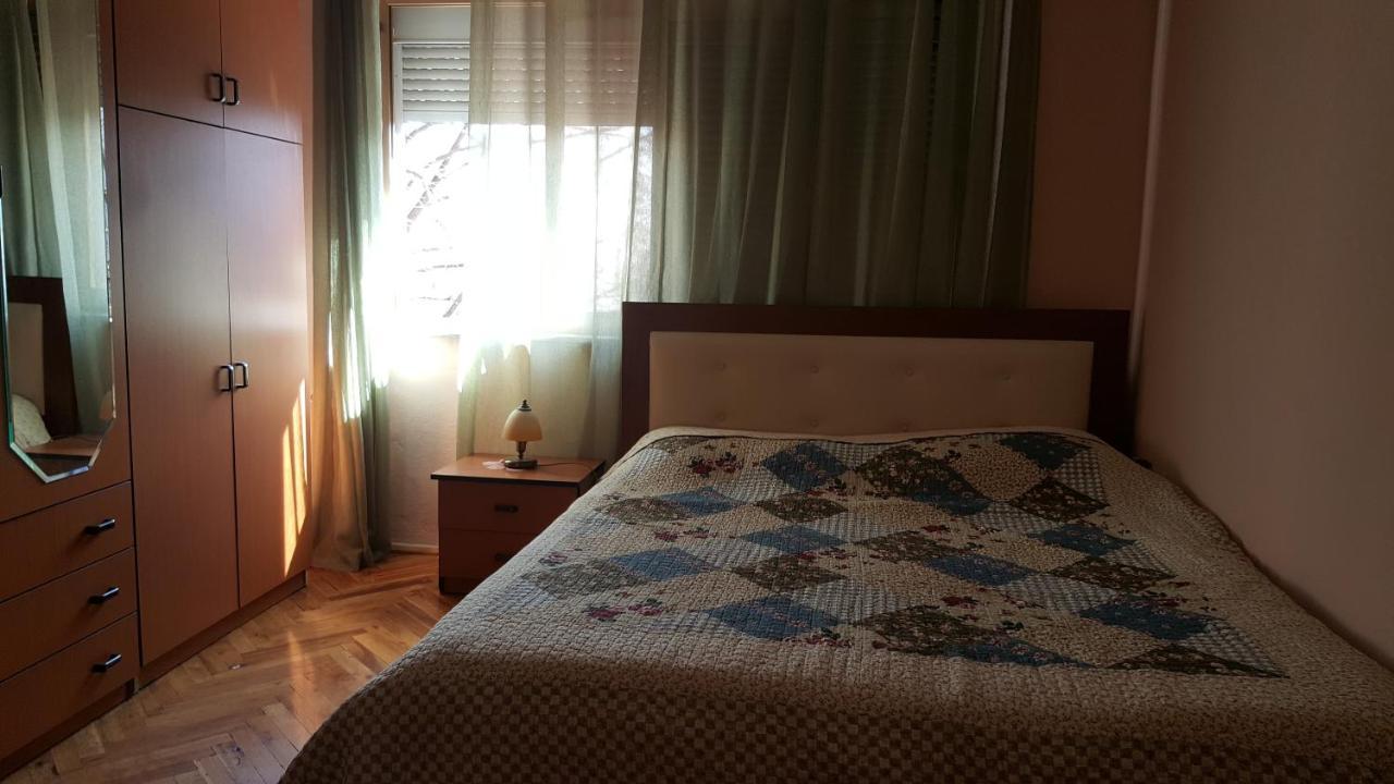 Entire Nice Apartment, In The Center Tirana Exterior photo