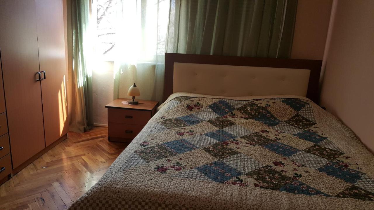Entire Nice Apartment, In The Center Tirana Exterior photo