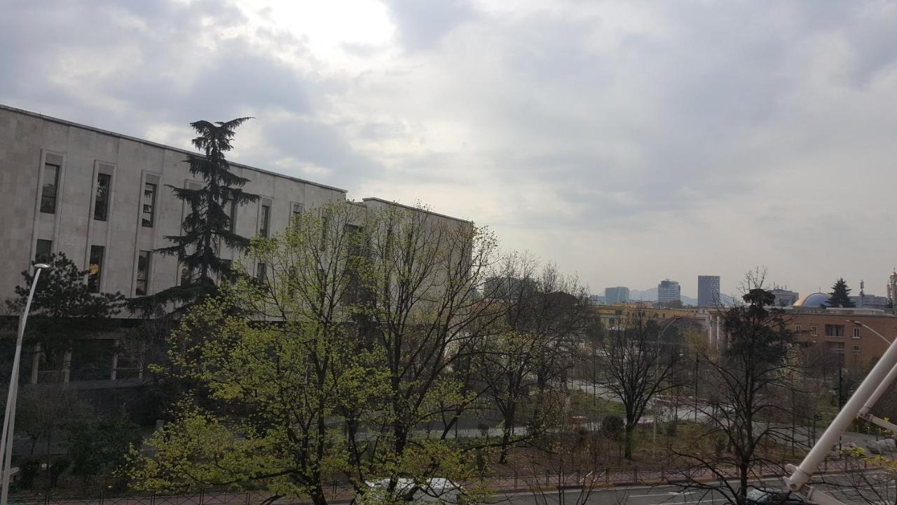 Entire Nice Apartment, In The Center Tirana Exterior photo